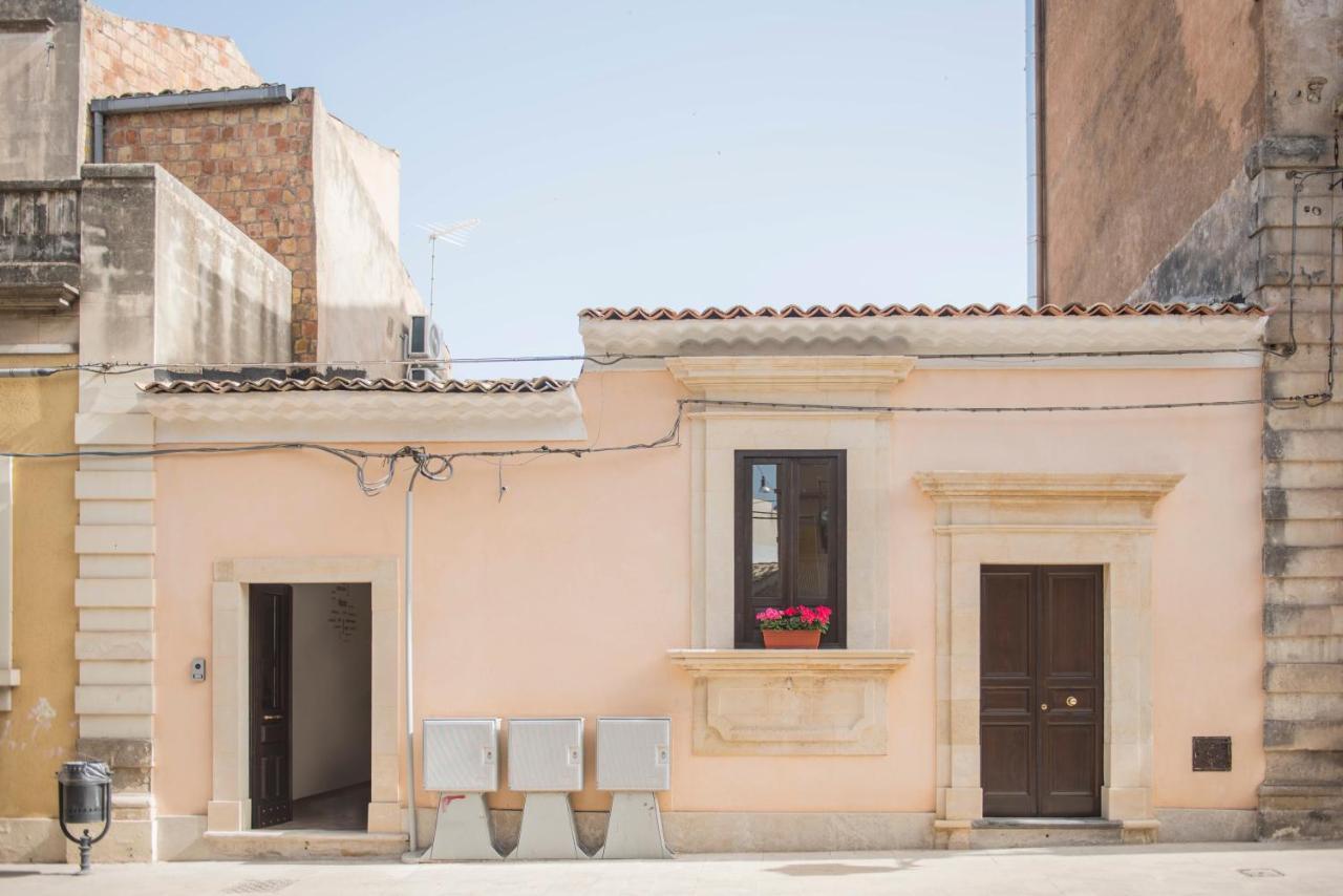 L'Antico Fondaco Villa Avola Luaran gambar